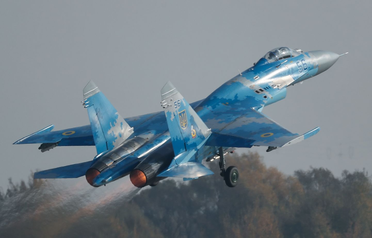 Ukraina hävitaja Su-27.