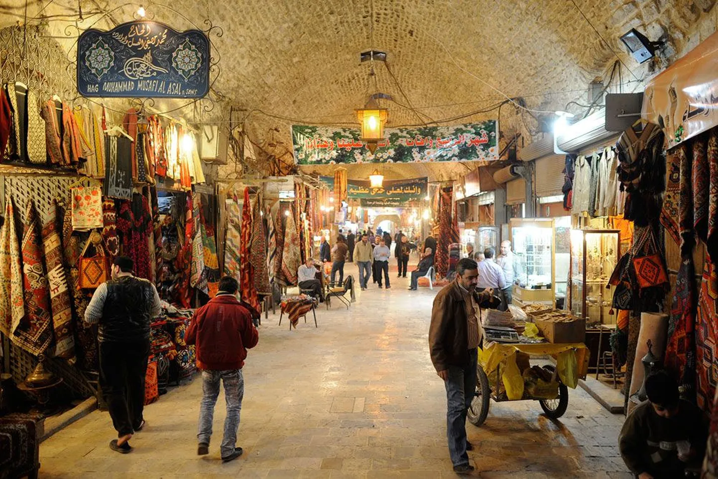 Aleppo Al-Madina turg enne 2012. aasta põlengut.