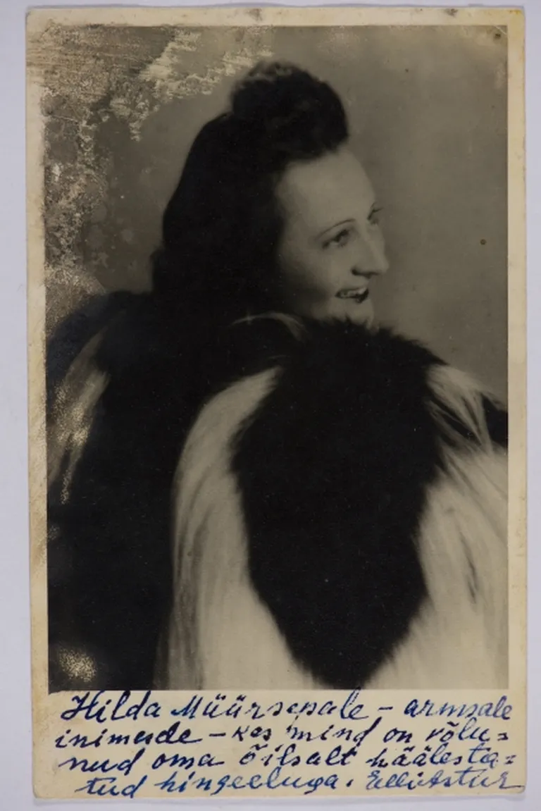 Laulja Elli Astur (Põder-Roht), portreefoto, ERM Fk 2963:186, Eesti Rahva Muuseum,