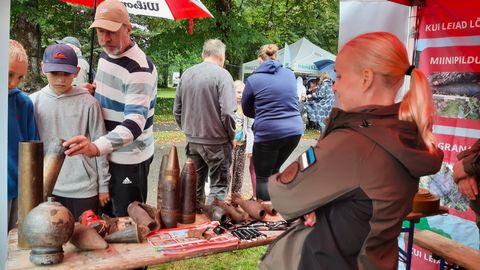 PILDID ⟩ Saarde kaitsepäeval peeti lahingut ilmataadiga