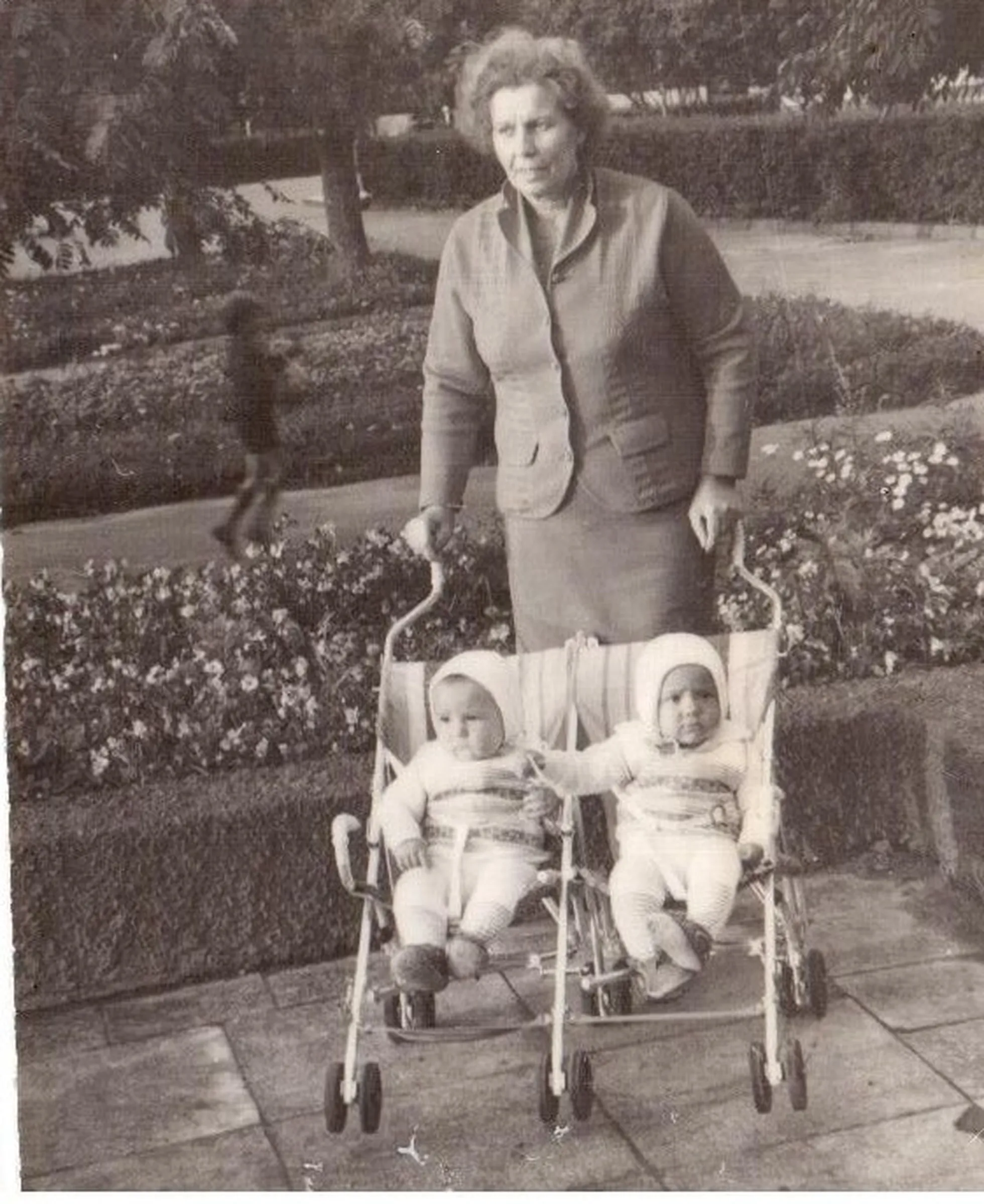 Kertu Jukkum, tema kaksikõde ja kallis Mammi.