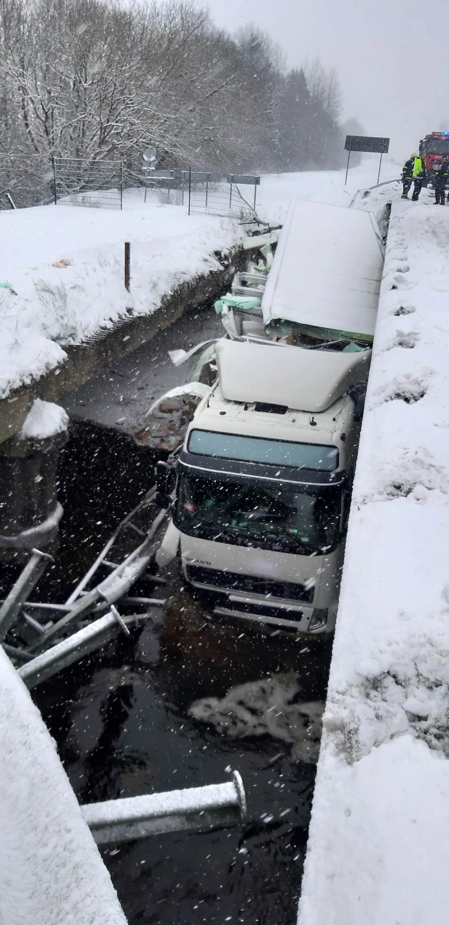 Igaunijā avarē kravas auto.
