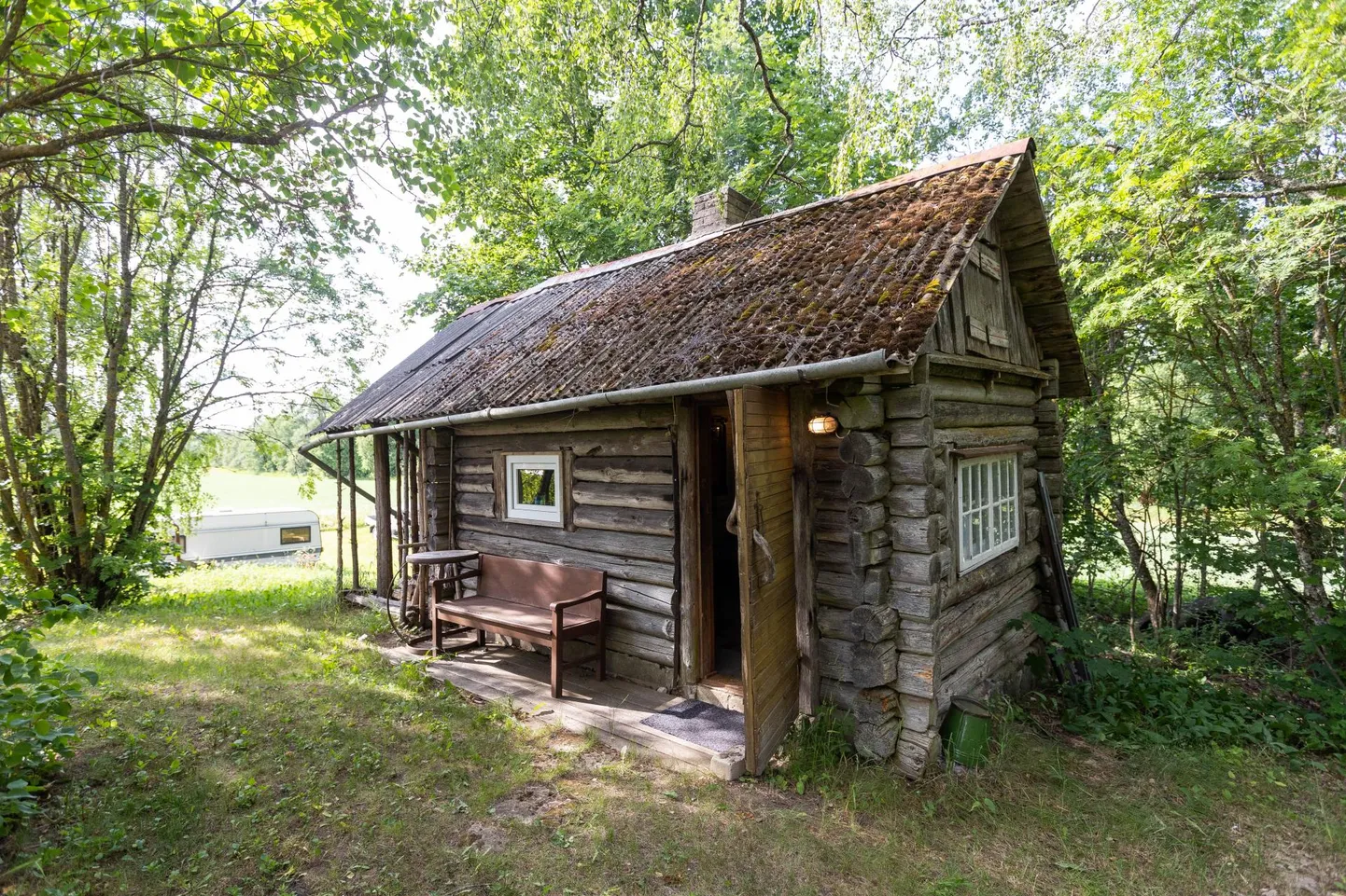 Väiksed maasaunad ootavad taas Sauna Jandis osalejaid ja kütavad leiliruumid kuumaks.