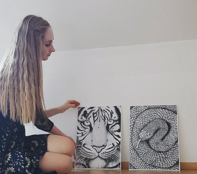 Сначала Ксения нарисовала тигра, затем – змею. Так и родился "Китайский гороскоп"