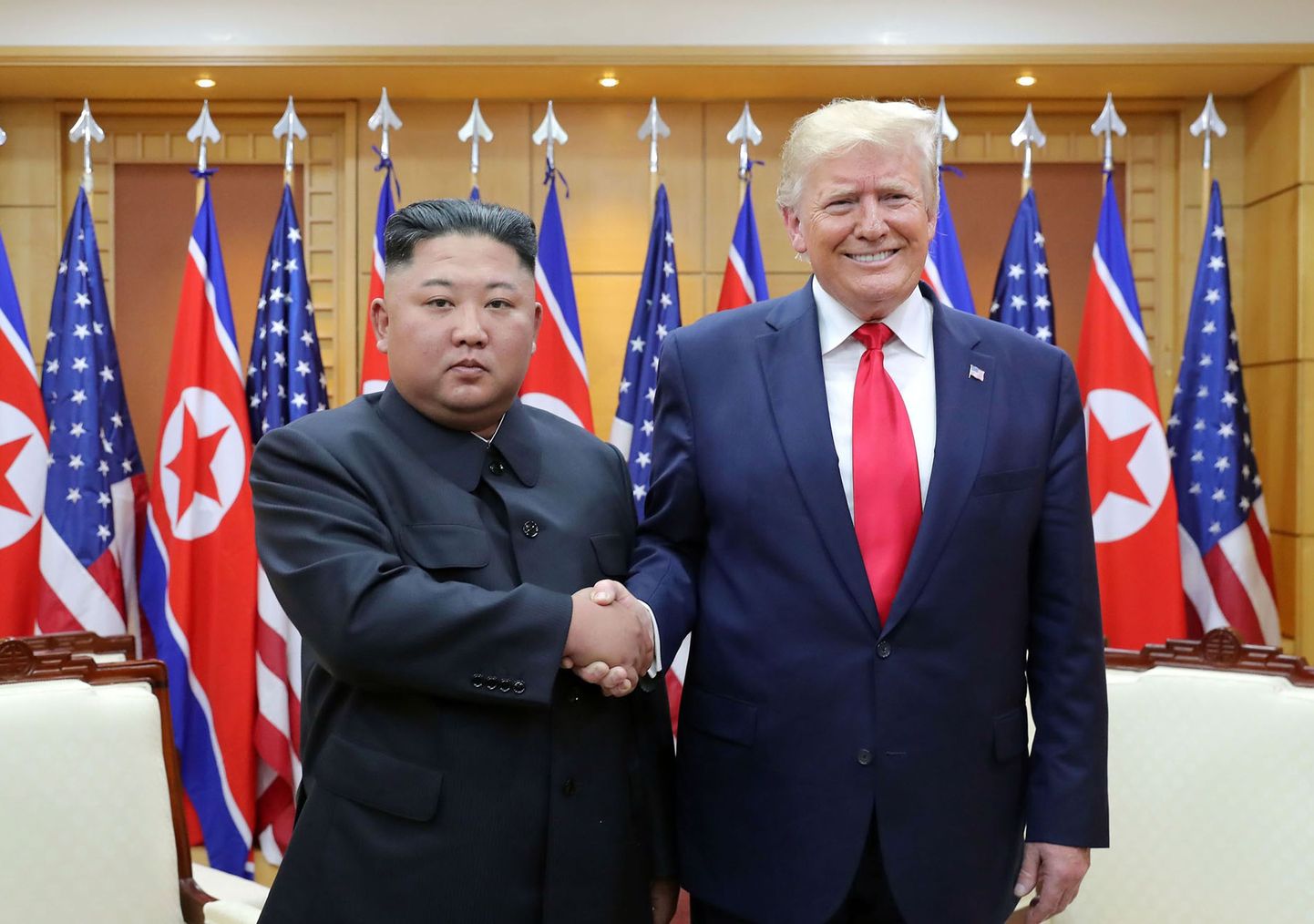 Põhja-Korea juhi Kim Jong-uni ja USA presidendi Donald Trumpi kohtumine juunis 2019 Panmunjomis demilitariseeritud tsoonis
