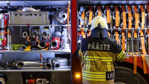 Haava külas langes tuleroaks elumaja katus, Põltsamaa vallas garaaž koos auto, panipaiga ja varjualusega