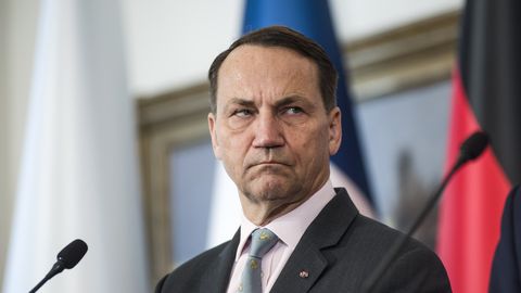 Poola välisminister värskendas Merkeli mälu