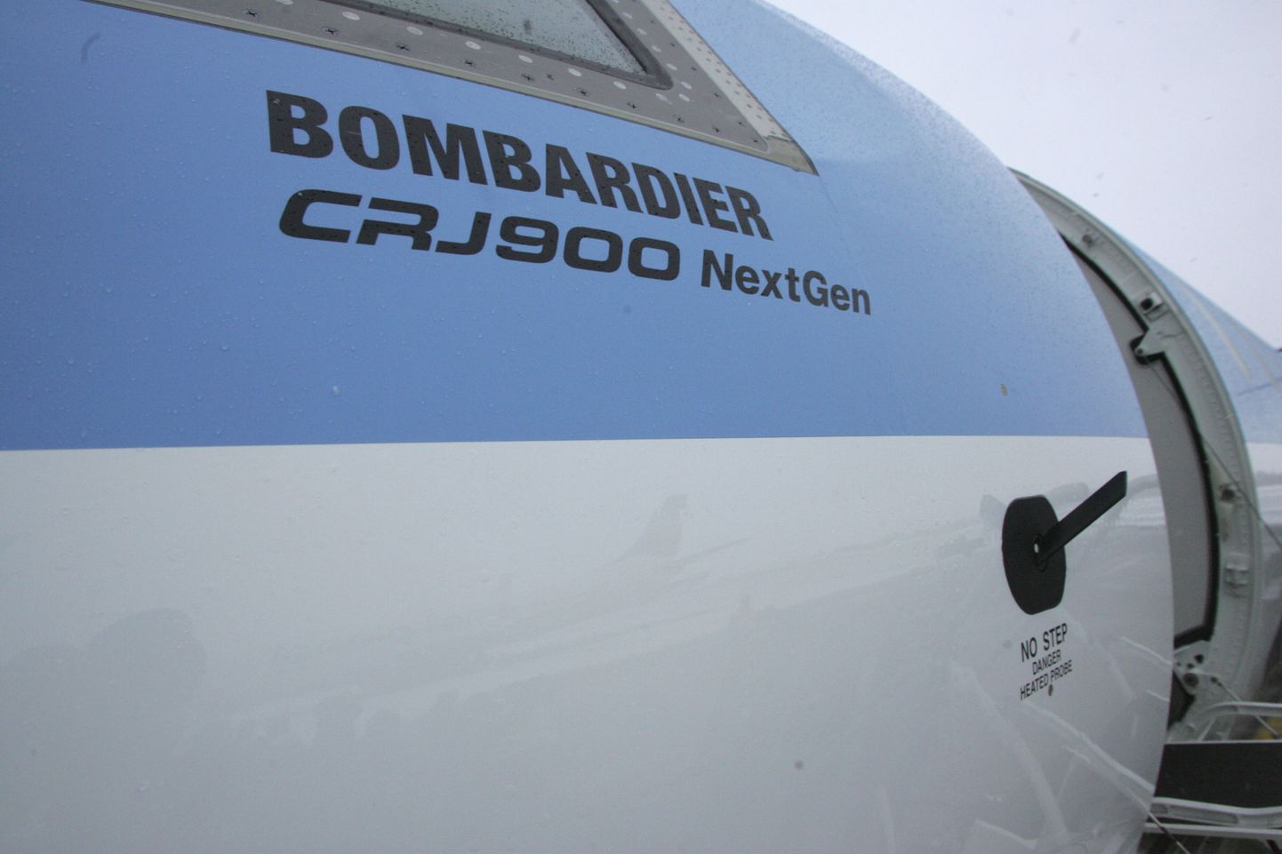 25.01.2011 - Kanadast saabus esimene uus Bombardier.