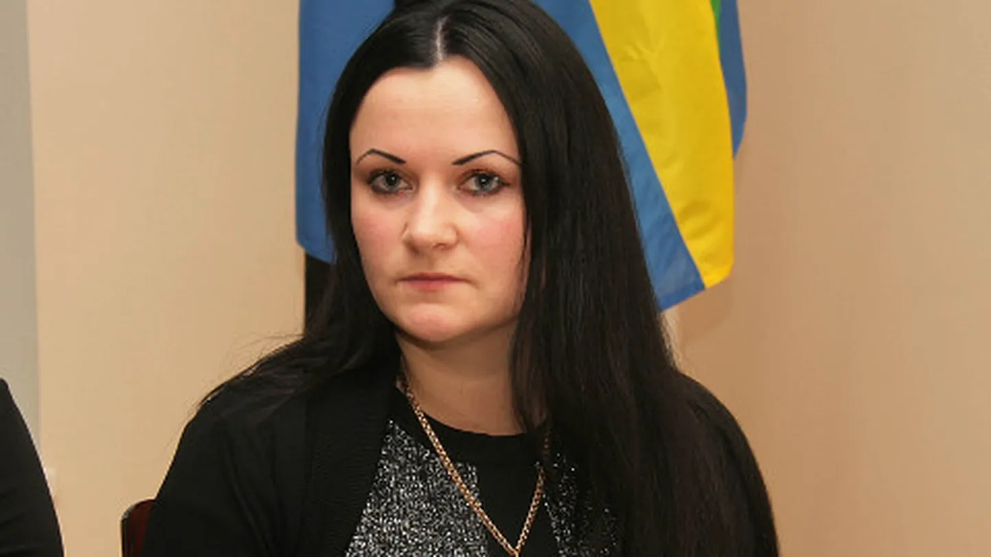 Lüganuse volikogu esimehe Marja-Liisa Veiseri sõnul ei ole tema umbusaldamise põhjuseks koostöötahte puudumine, sest mitmesuguseid ettepanekuid laiapõhjaliseks koostööks on Jõevalla valimisliidu liikmetele tehtud korduvalt.
