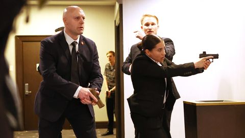 Trump evakueeriti tulistamise tõttu pressiõhtusöögilt