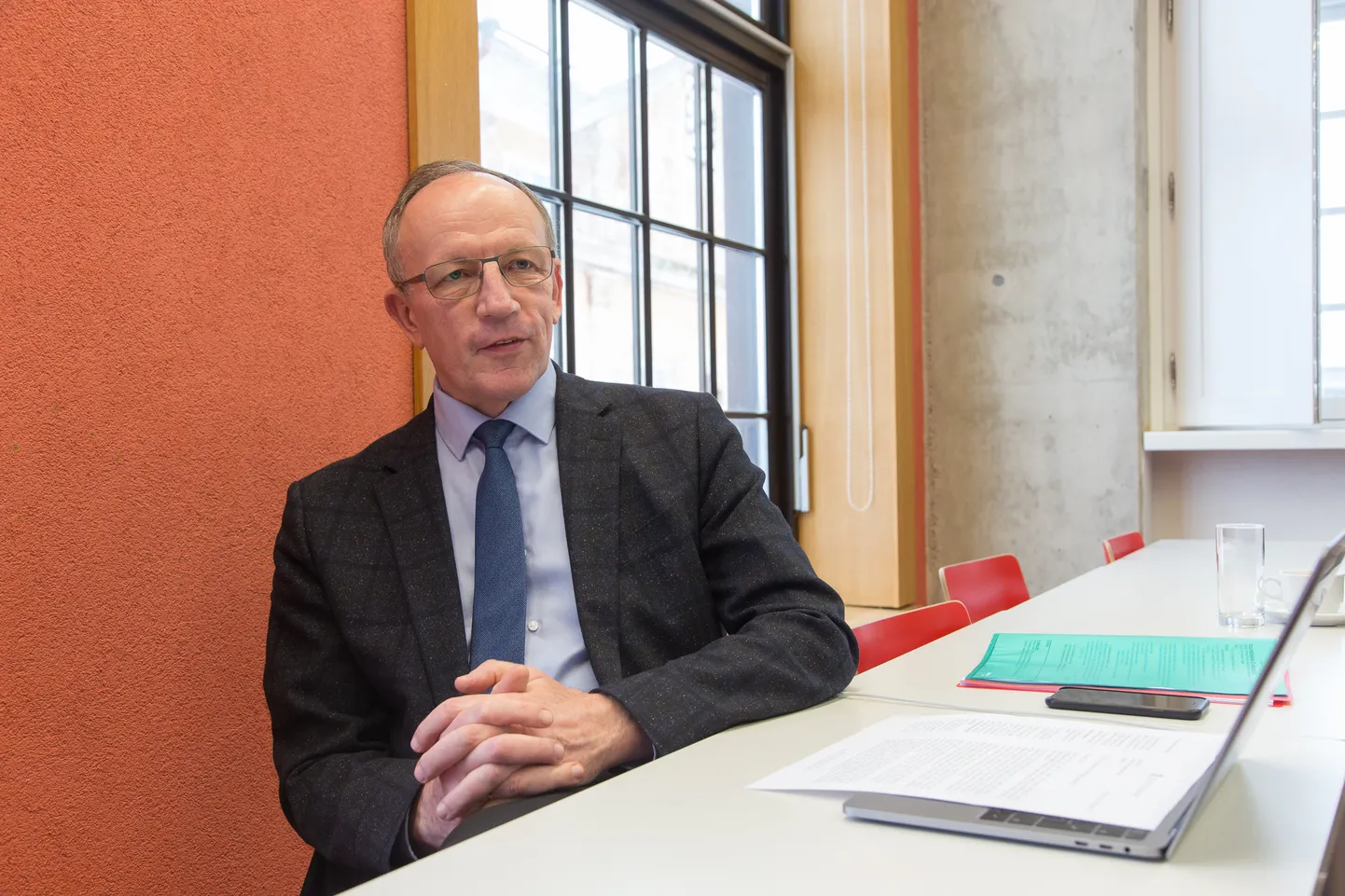 Tartu ülikooli rektor Toomas Asser usub Narva kolledži kestmisse