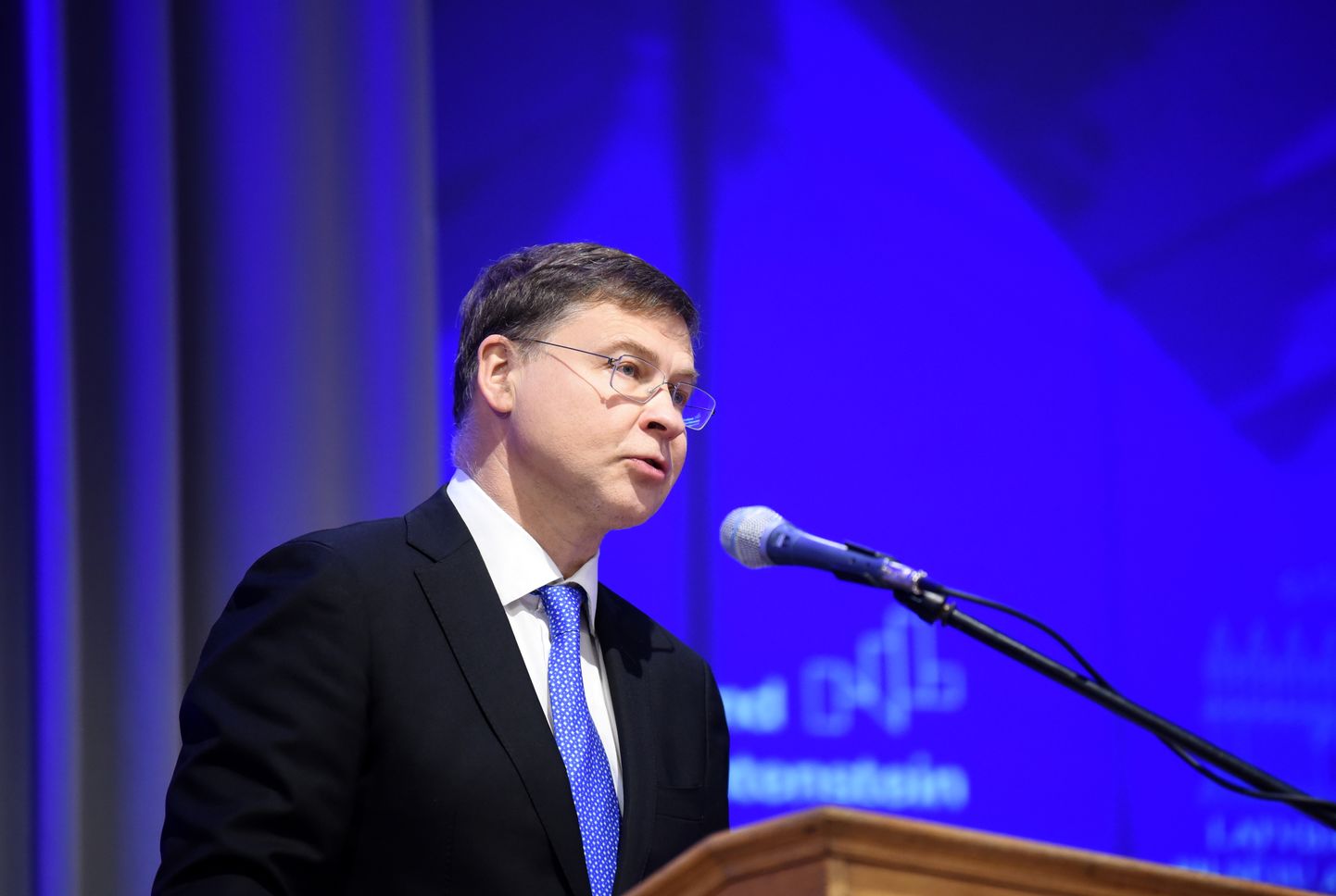 Eiropas Komisijas (EK) izpildviceprezidents Valdis Dombrovskis (JV).
