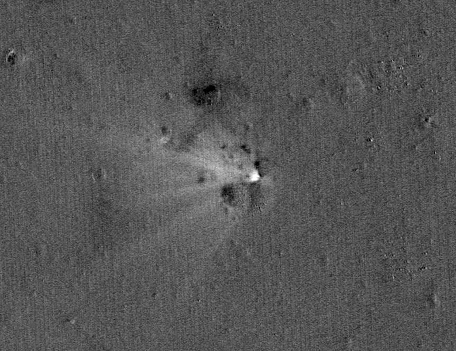 Kuul tekkis uurimissondi allakukkumise tõttu uus kraater