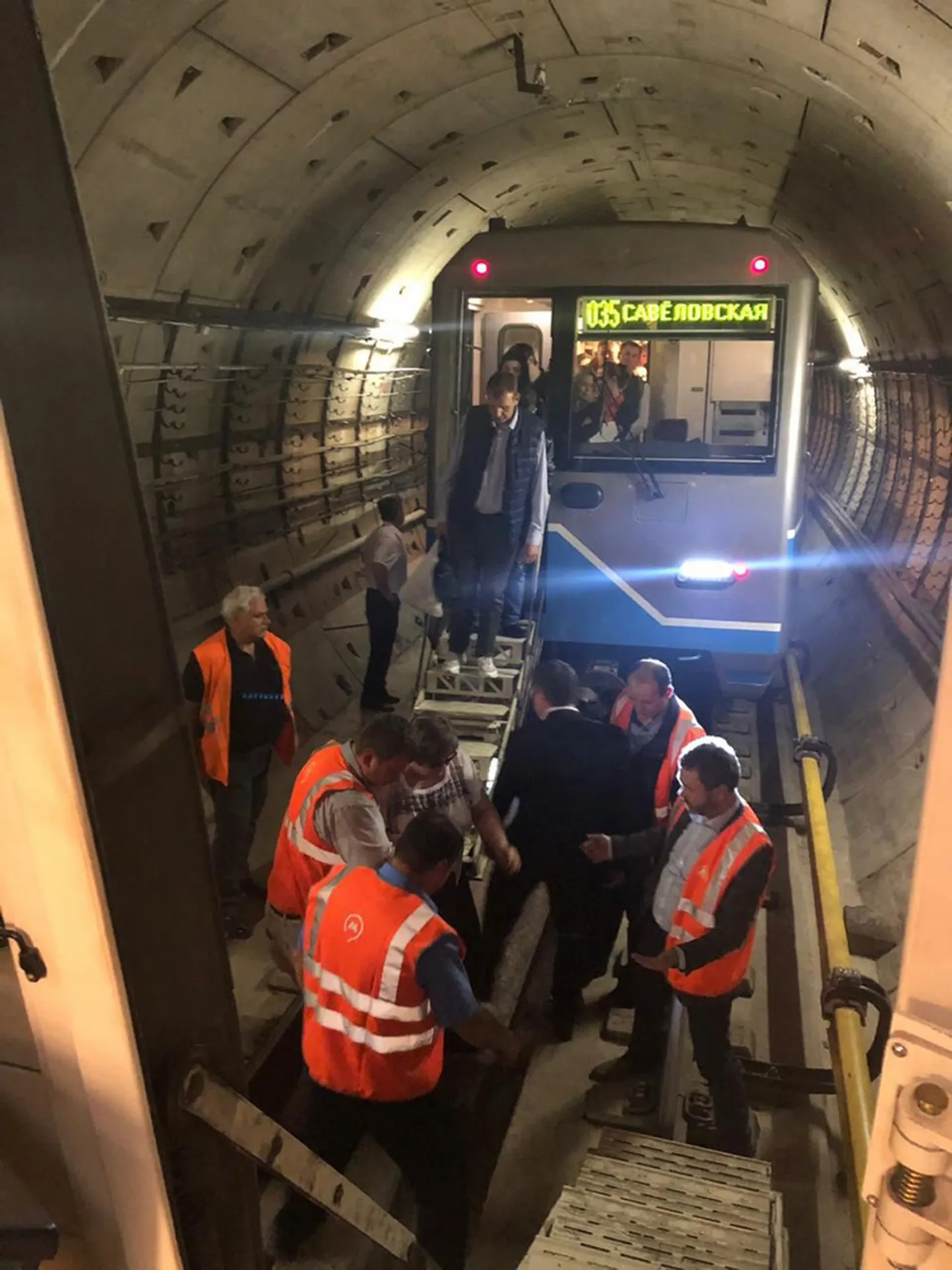 Pasažieru evakuācija Maskavas metro. 21.maijs, 2019