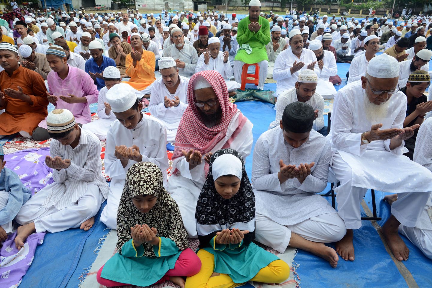 India moslemid palvetamas usupüha ajal Guwahatis Assami osariigis.