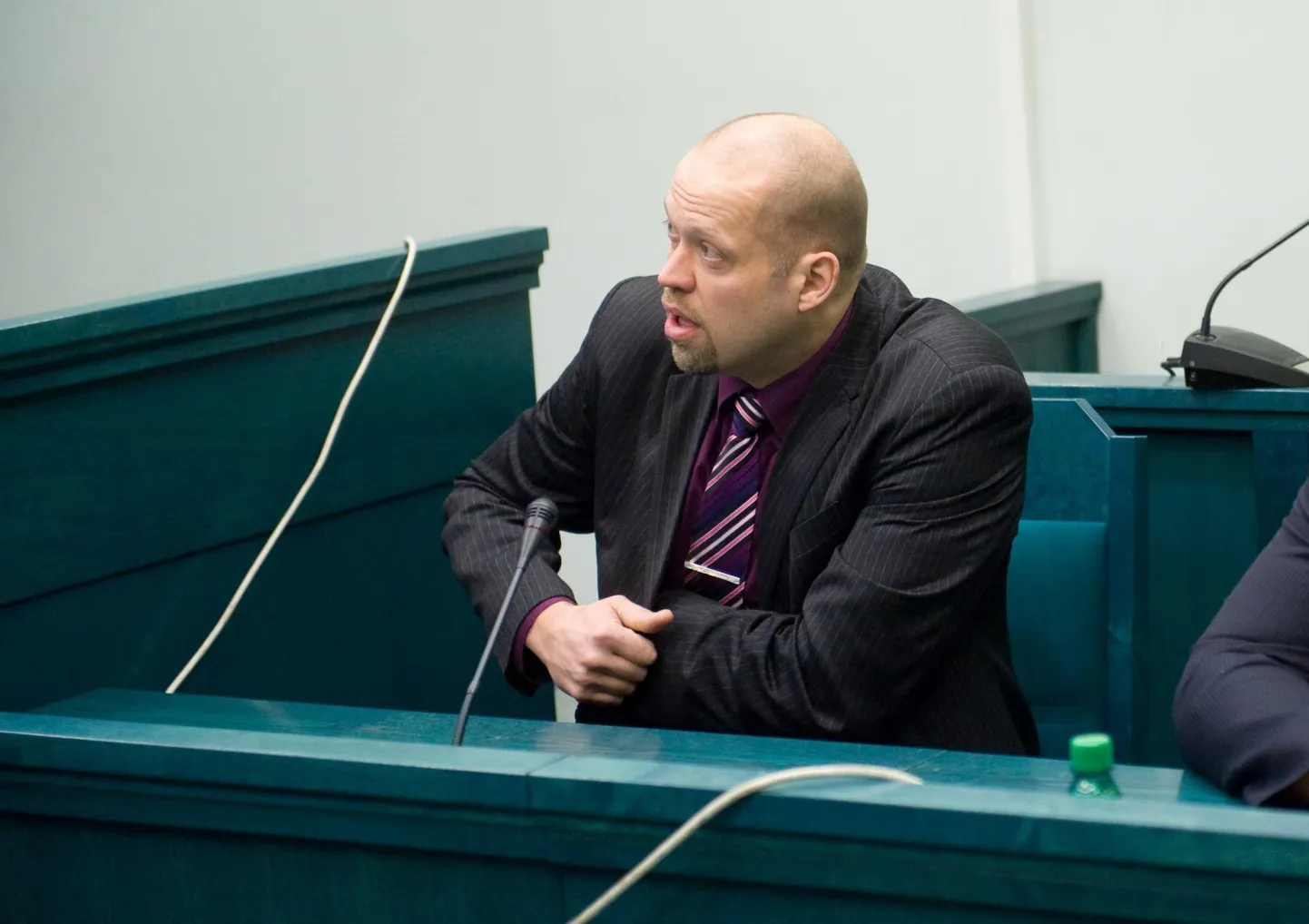 Tõnu Korts nimetab Andres Metsoja väiteid valeks ja nõuab kohtus temalt valede tagasivõtmist ja kahjutasu.