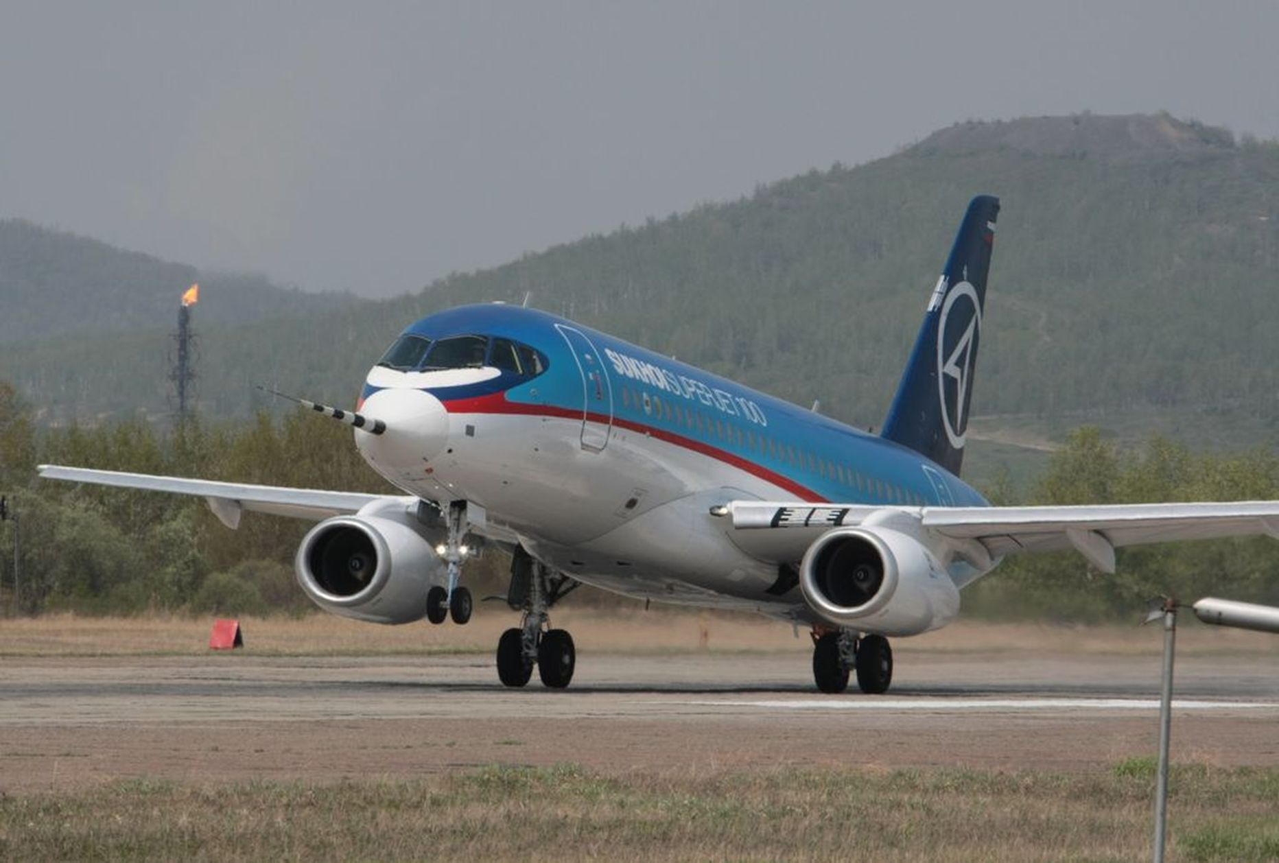 Vene reisilennuk Suhhoi Superjet 100.