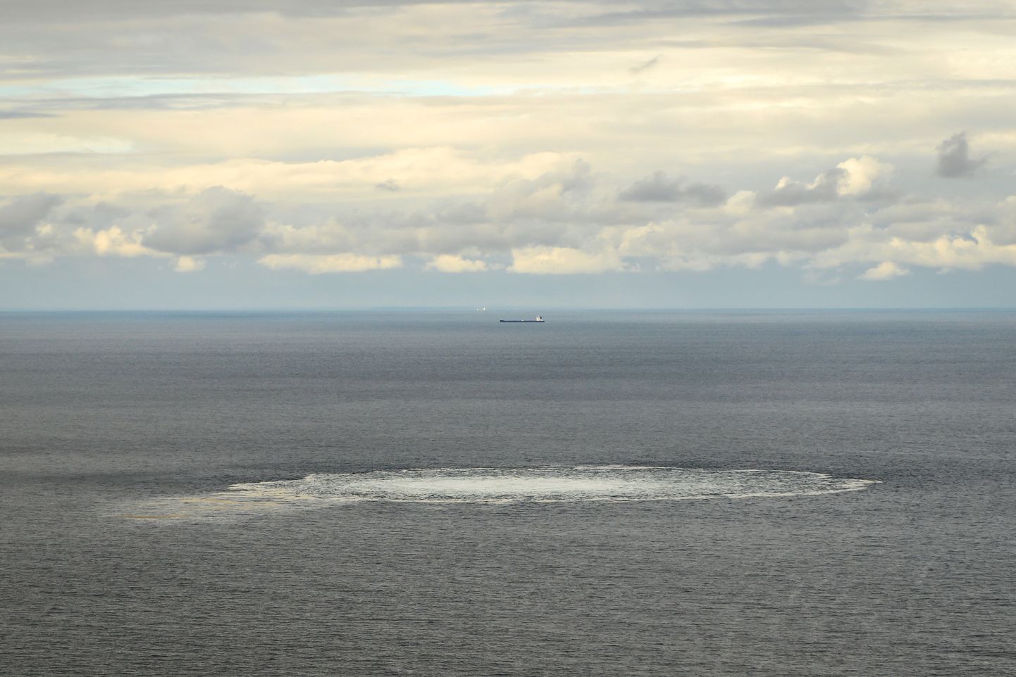 Nord Streami torujuhtme lekkest tekkinud gaasimullid Bornholmi saare lähedal.
