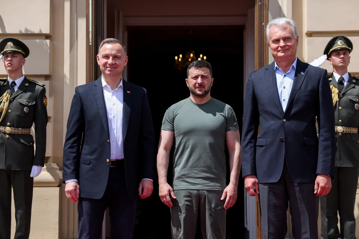 Ukraina president Volodõmõr Zelenskõi kohtumisel Poola president Andrzej Duda ja Leedu president Gitanas Nausedaga Kiievis, 28. juunil 2023. a.