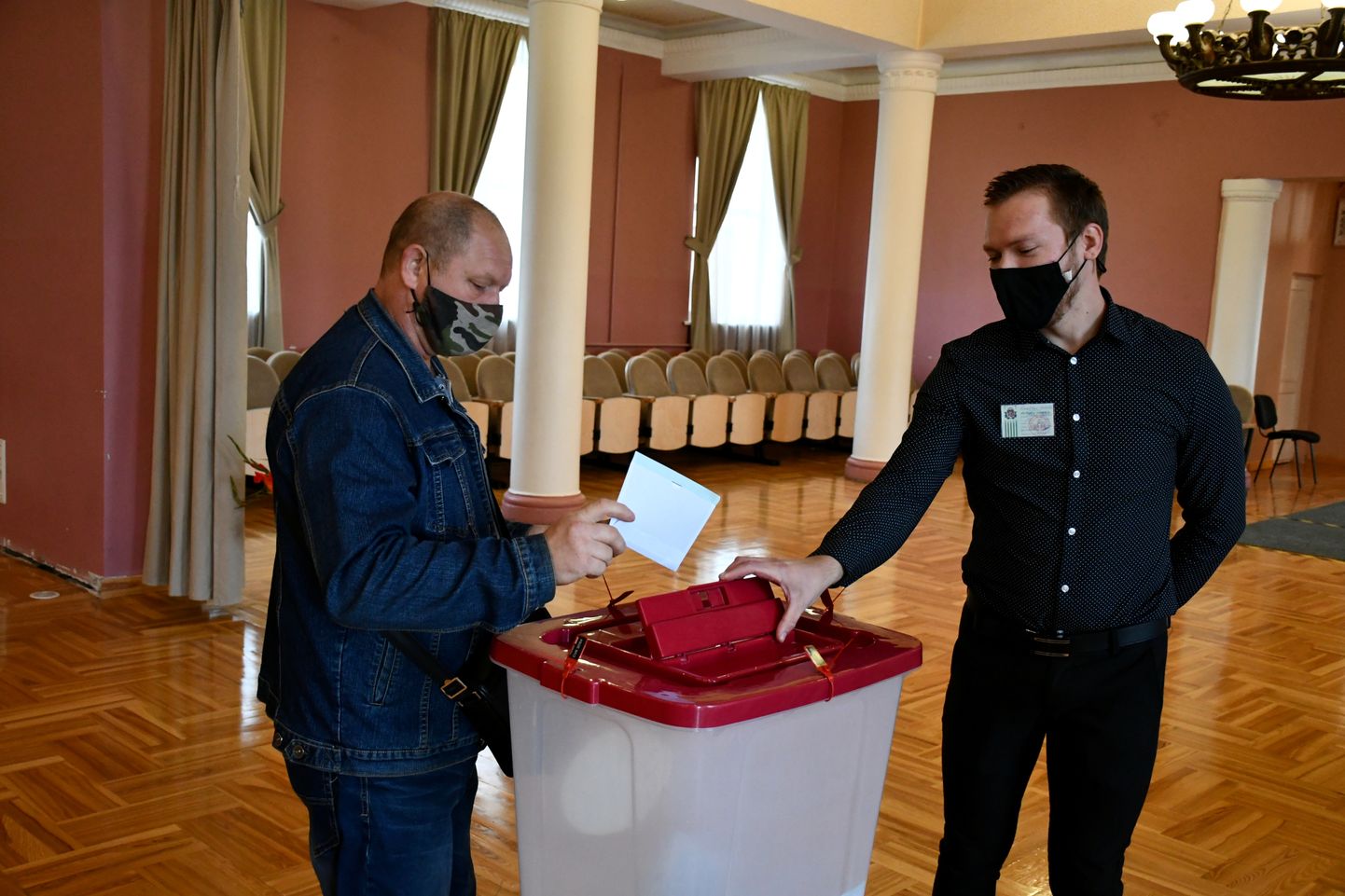Pašvaldību vēlēšanas Varakļānu kultūras namā