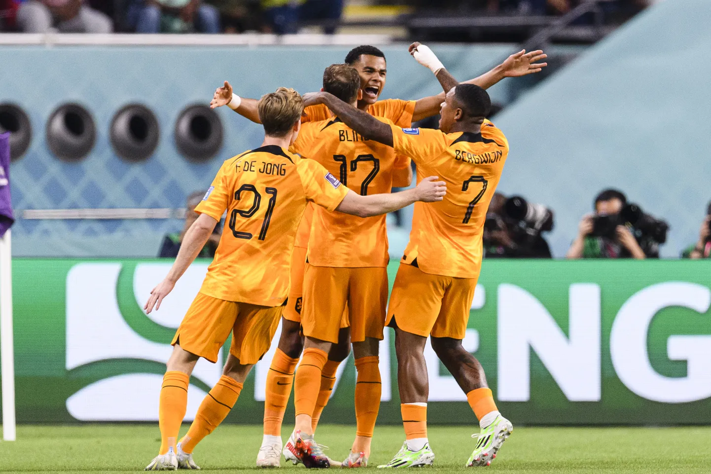 Holland vajab alagrupist edasi saamiseks Katari vastu viiki, kuid võit tagaks grupi esikoha.