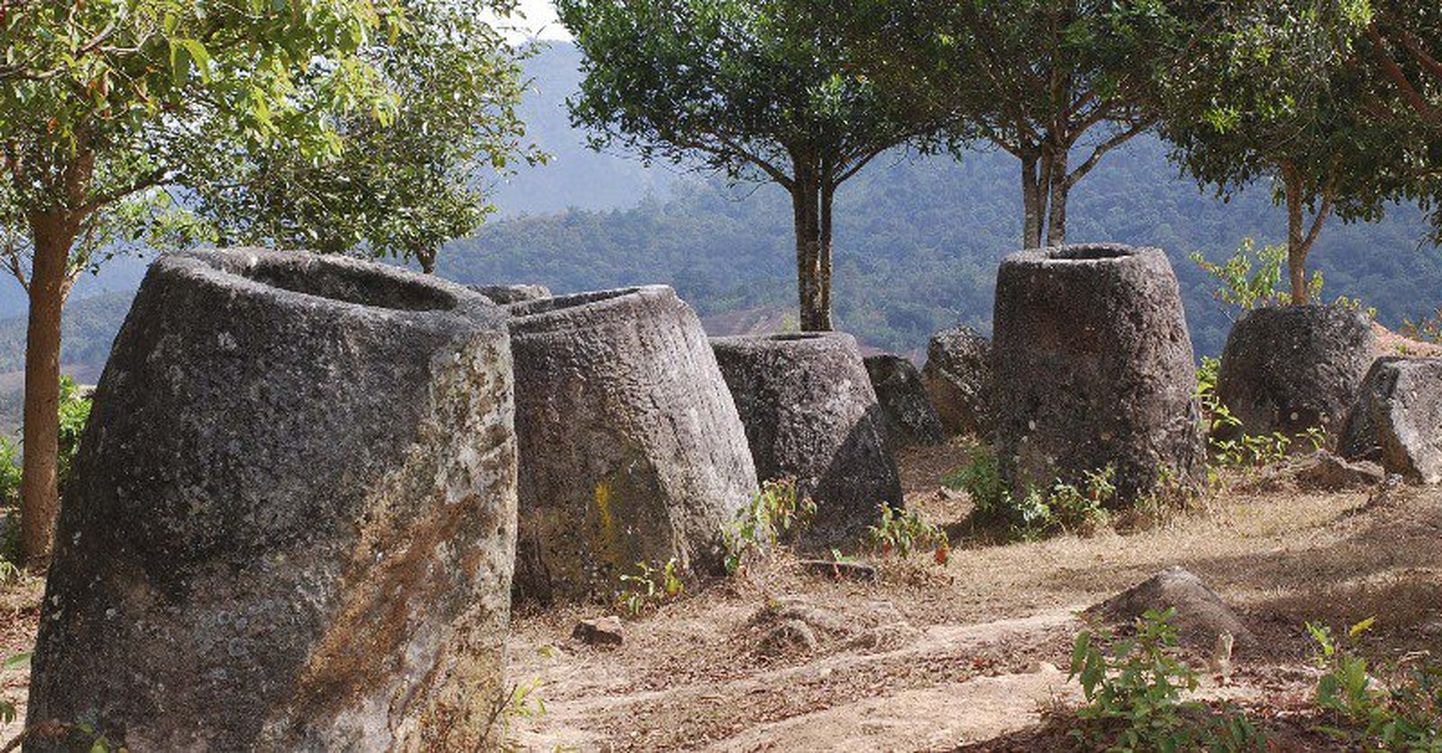Laose mõistatuslikud kivianumad