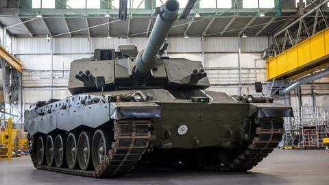 PILDID JA VIDEO ⟩ Uus Briti tank jõudis katsetustele – loe, mida kujutab endast Callenger 3