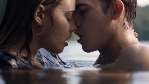 Tuline kirg, suured tunded ja kirjanduslik erootika: romantiline draama «Pärast» nõretab noorte armufantaasiast