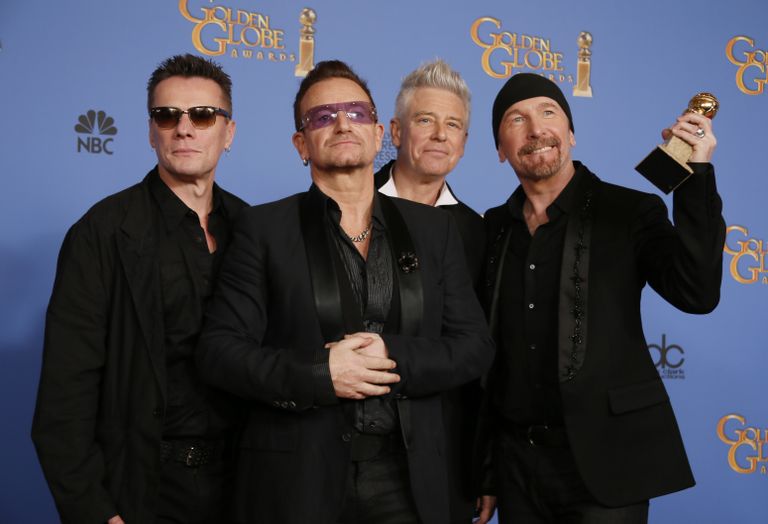 U2 (vasakult paremale) Adam Clayton, Bono, Larry Mullen Jr ja The Edge