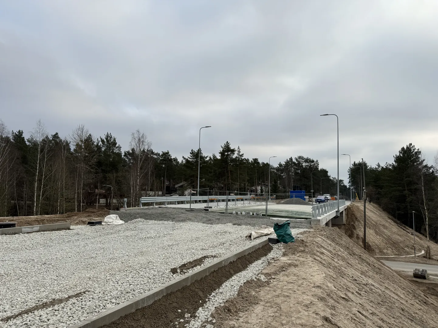 Kadaka puiestee viadukti ehitus.