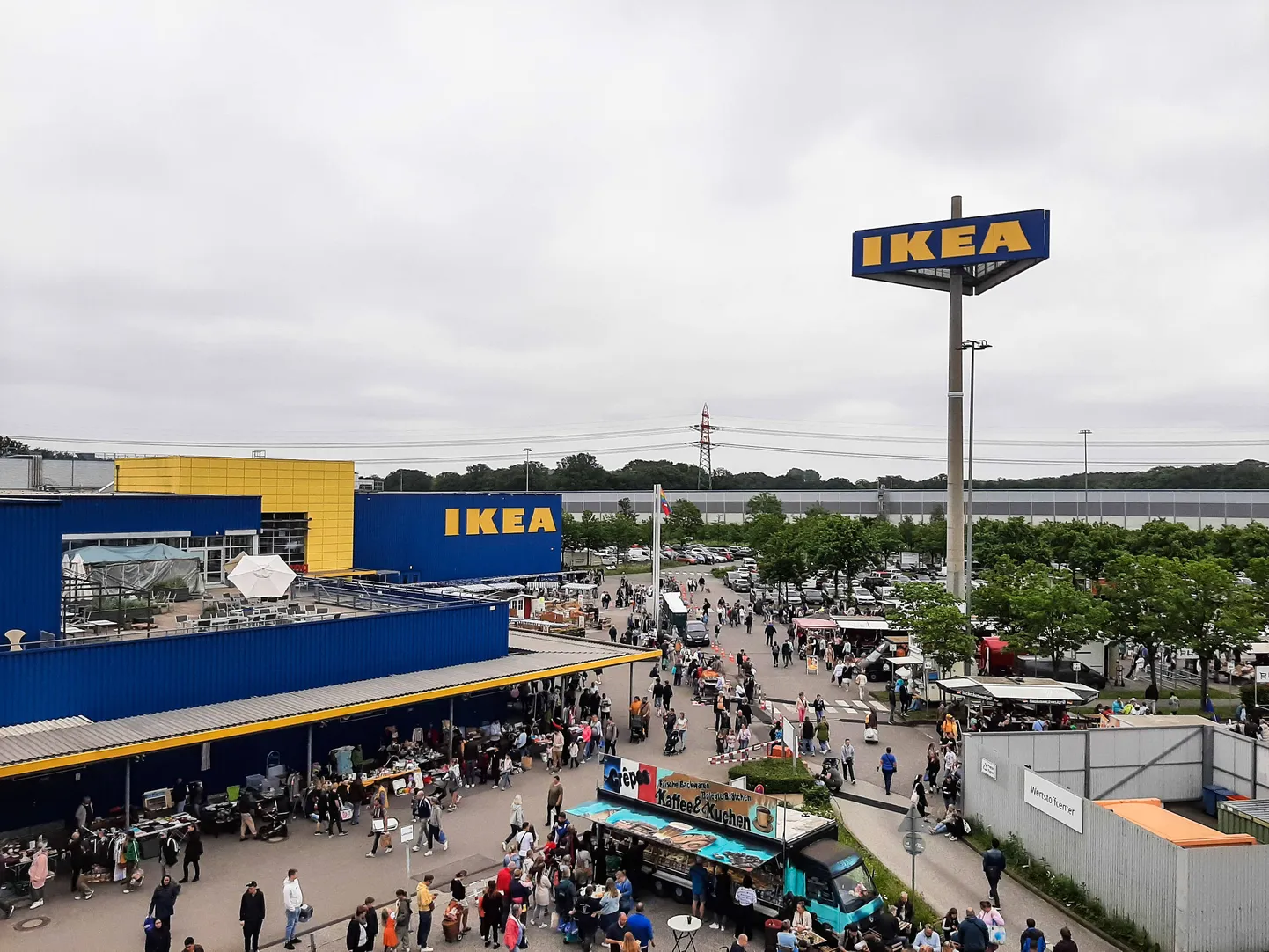 Магазин IKEA. Cнимок иллюстративный.