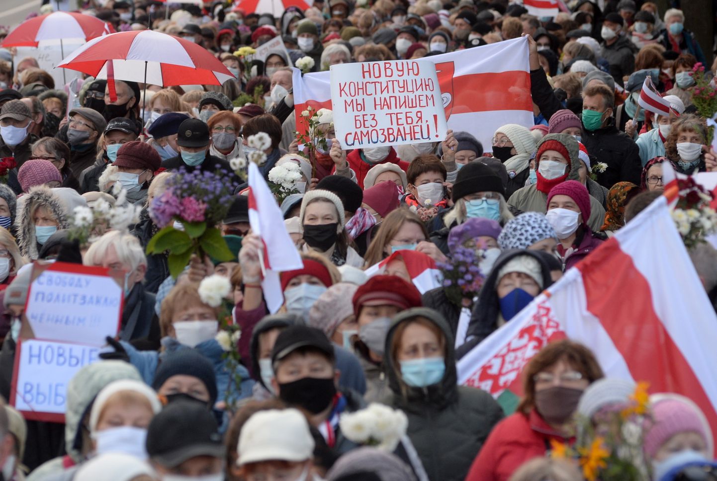 Opositsiooniliste pensionäride meeleavaldus Minskis.