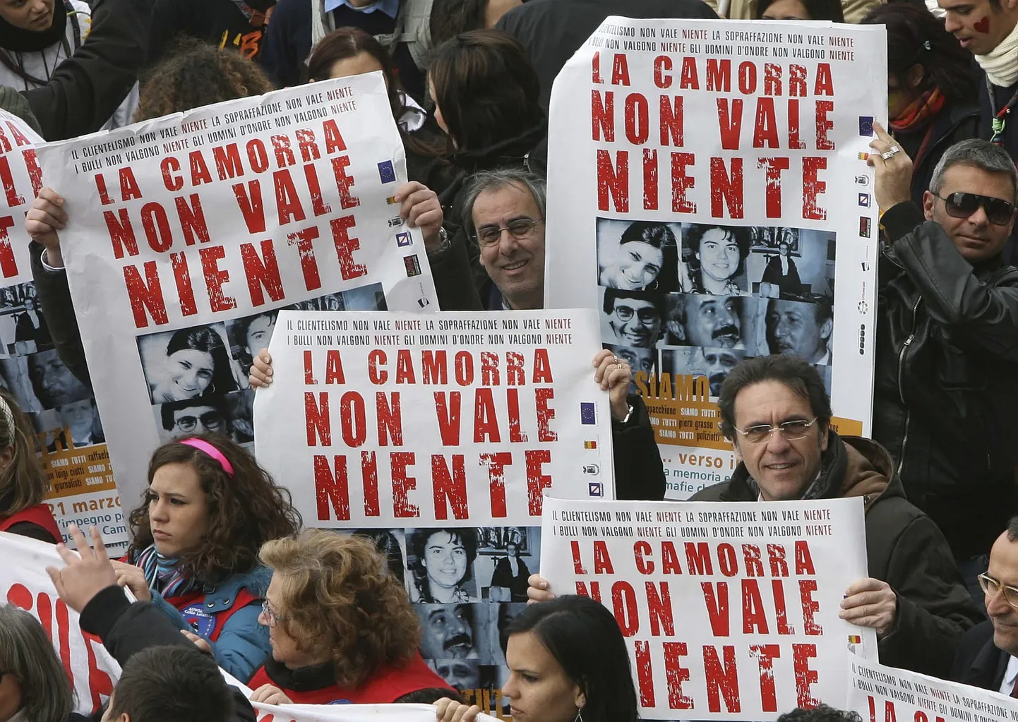 Camorra maffia vastane meeleavaldus.
