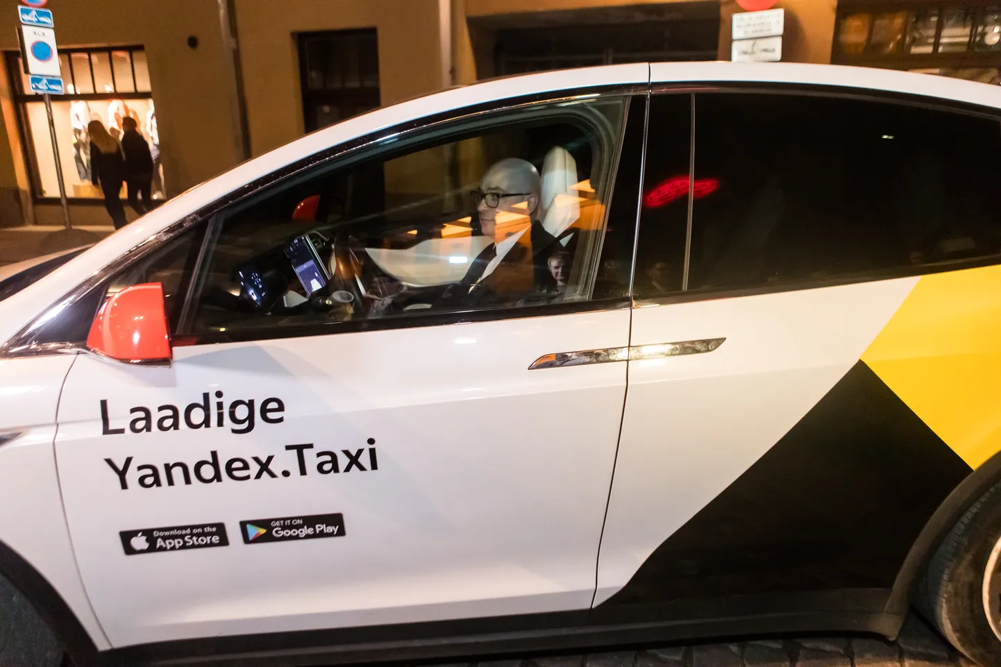 Yandex.Taxi.