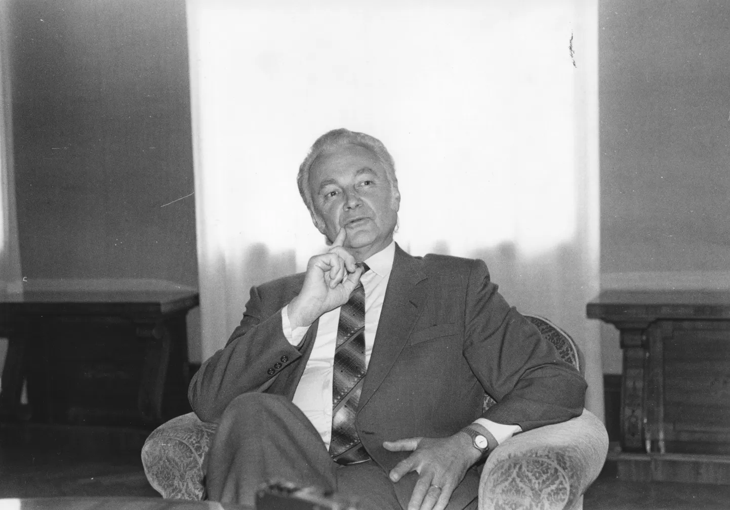 Arnold Rüütel 14. detsembril 1995 Tartus.