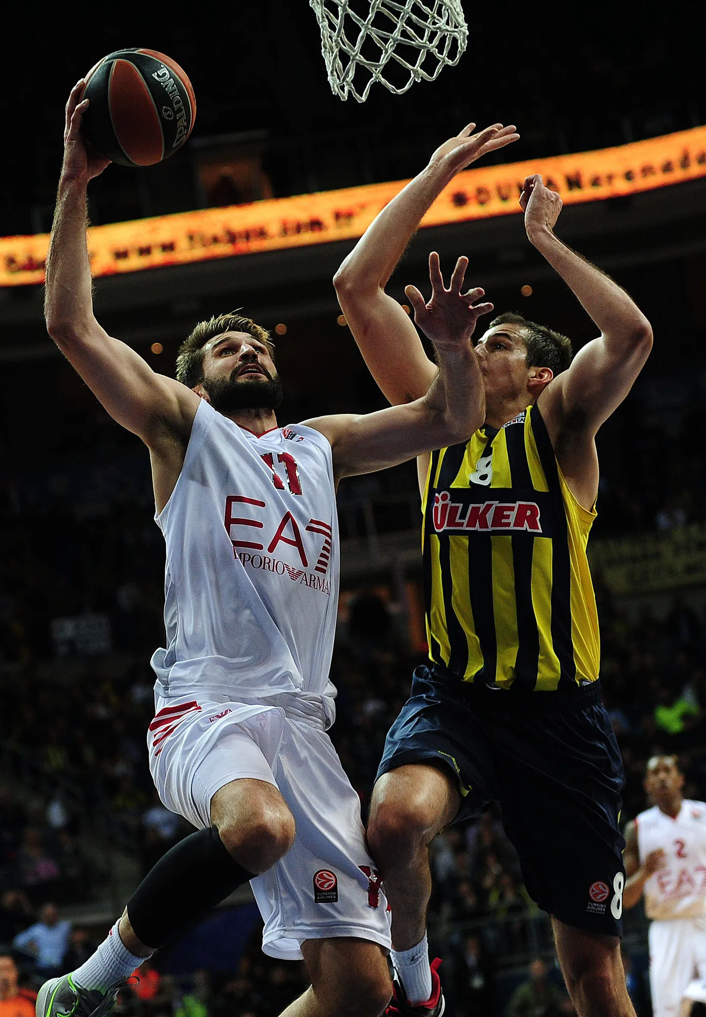 Linas Kleiza (vasakul).