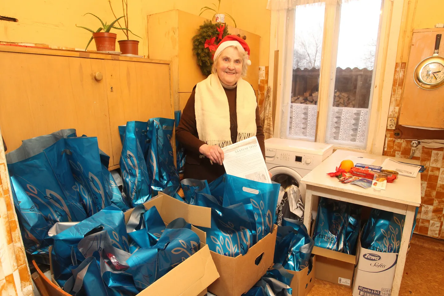Liidia Laaneoja oma köögis ühel varasemal aastal enne jõule.