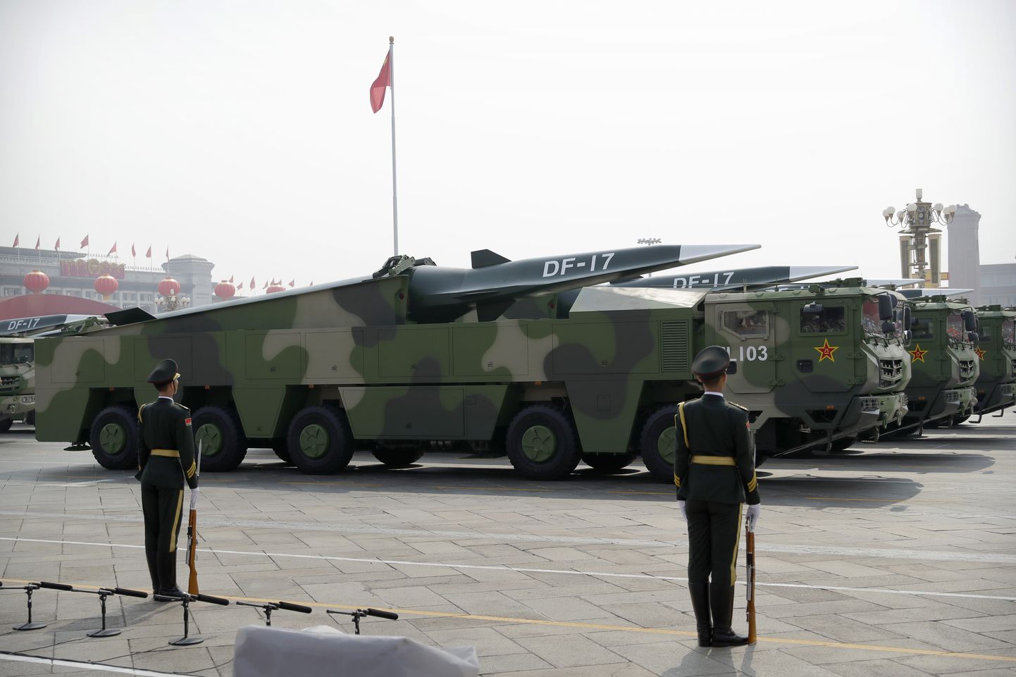 Hiina raketikandjal on uus ballistiline rakett DF-17, mis kannab hüperhelikiirusel relva. Just seda katsetatigi eile Taiwani ranniku lähedal.