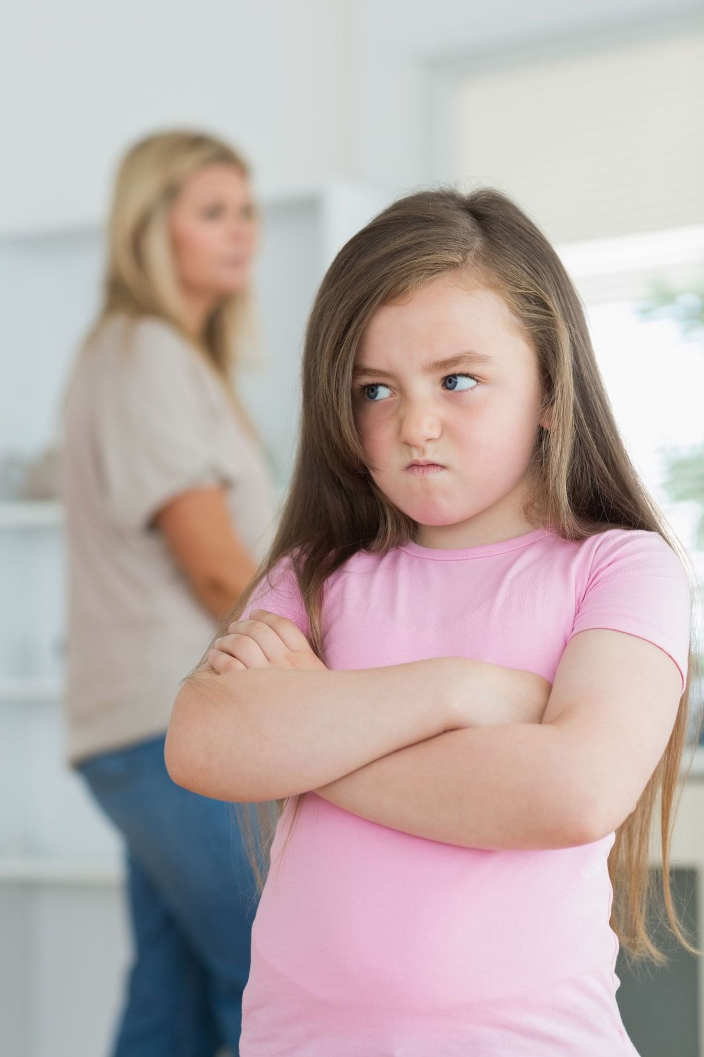 Если ребенок матерится или кусается, виноваты в этом могут быть и сами родители.
