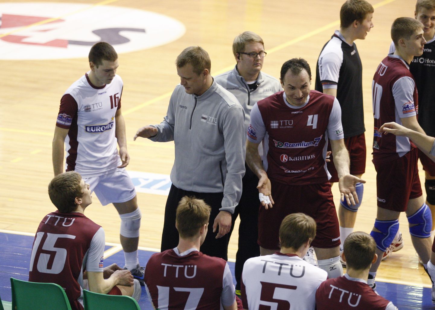 TTÜ meeskond alistas Eesti-Läti ühisliiga teises poolfinaalis 3:2 Tallinna Selveri ja kohtub finaalis Pärnu võrkpalliklubi meeskonnaga.