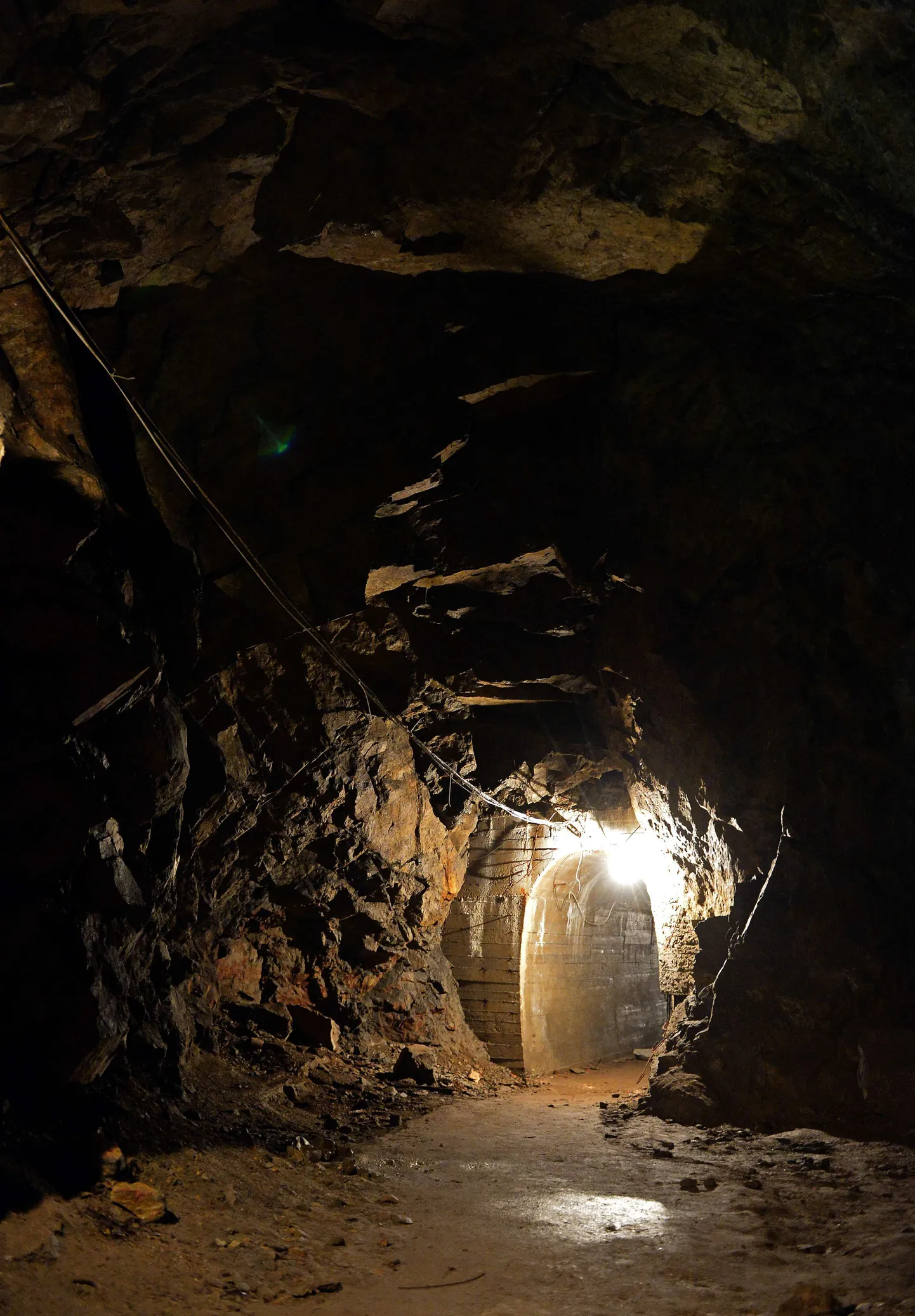 Tunnel Poolas Walbrzychis, mida seostatakse natside kullarongiga