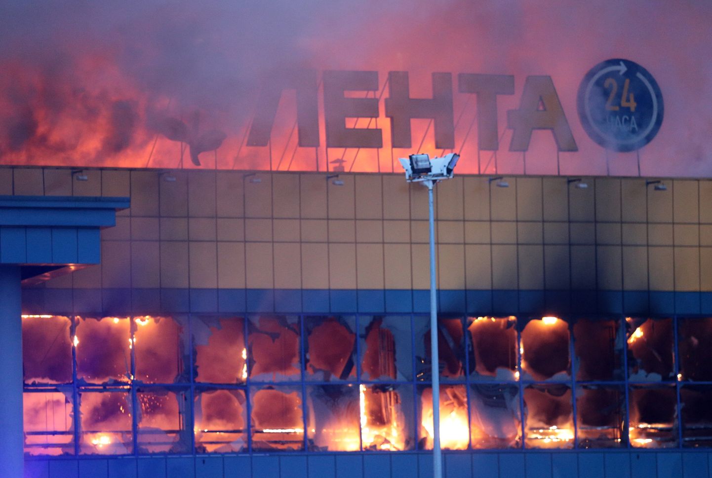 Пожар в Санкт-Петербурге.