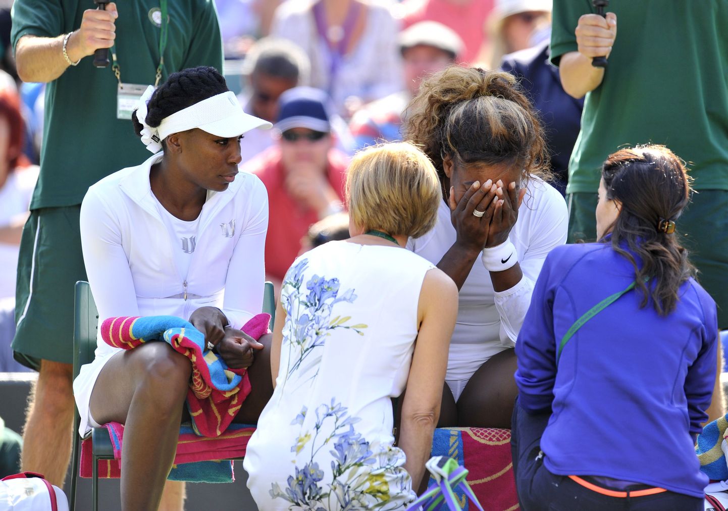 Serena Williams (paremal) ei tunne end hästi.