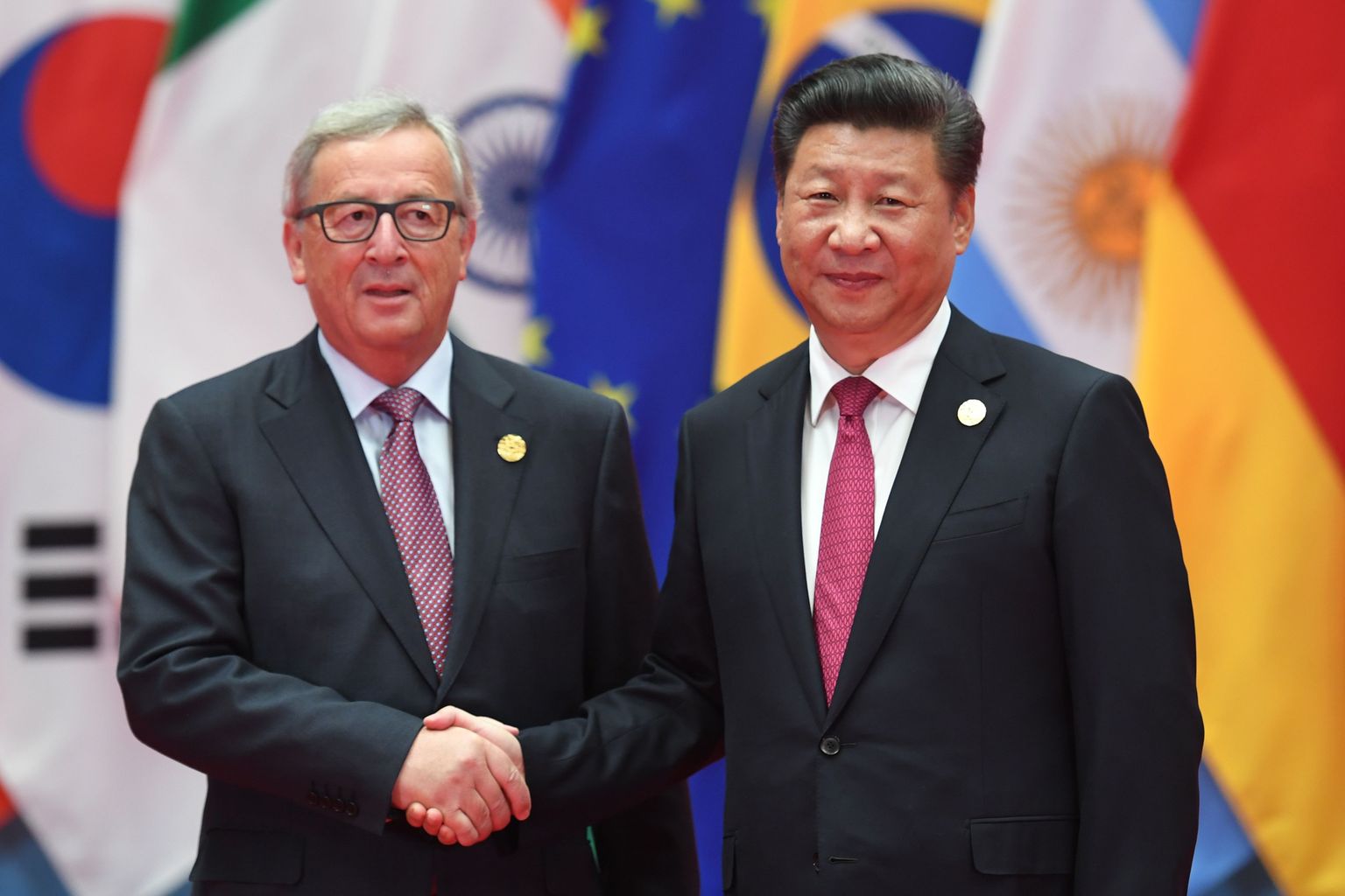 Jean-Claude Juncker ja Xi Jinping.
