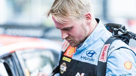 Hyundai leer õigustab oma selgelt aia taha läinud valikut