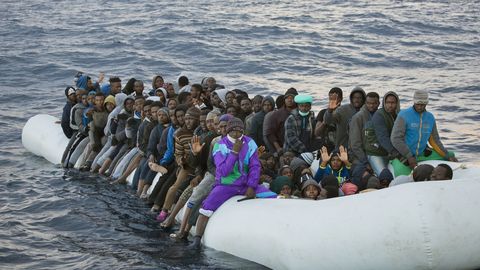Vahemerelt toodi ära 1400 sisserändajat