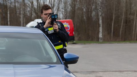 Politsei mõõdab laupäeval mitmel pool linnas kiirust