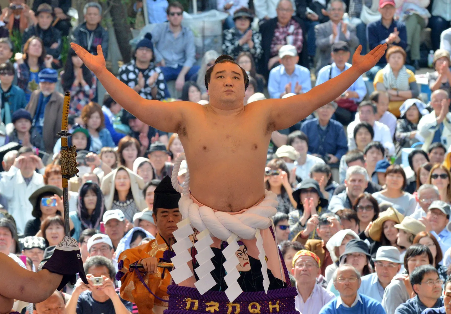 Yokozuna Harumafuji sai turniiril juba neljanda kaotuse