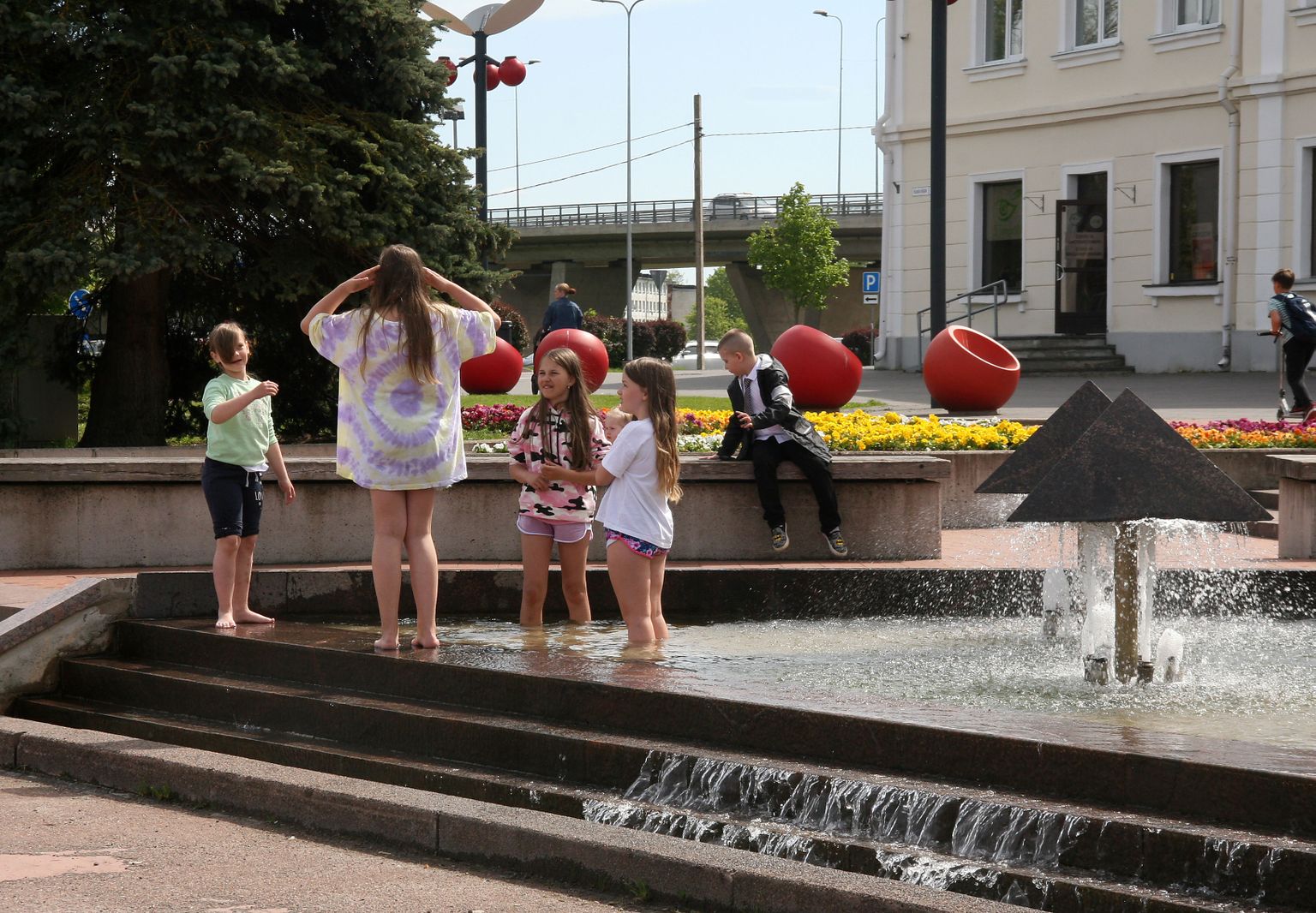 Всего в Эстонии проживает 259 341 ребенок. Иллюстративное фото.