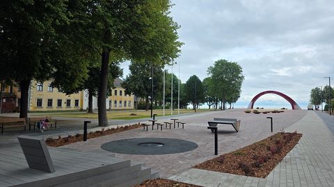 Pärast pikka ehitust avatakse Kallaste keskväljak linnarahvale